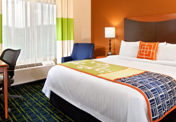 Alpine-King-Hotel-Room-605x420
